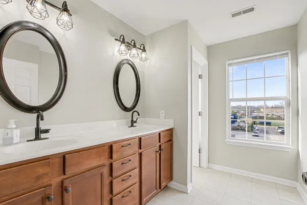 $340,000 | 435 Walnut Street, Lawrenceburg, IN 47025