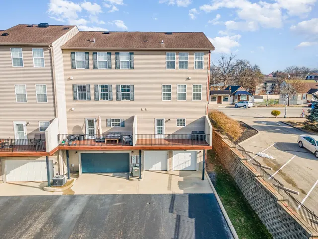 $379,000 | 435 Walnut Street, Lawrenceburg, IN 47025