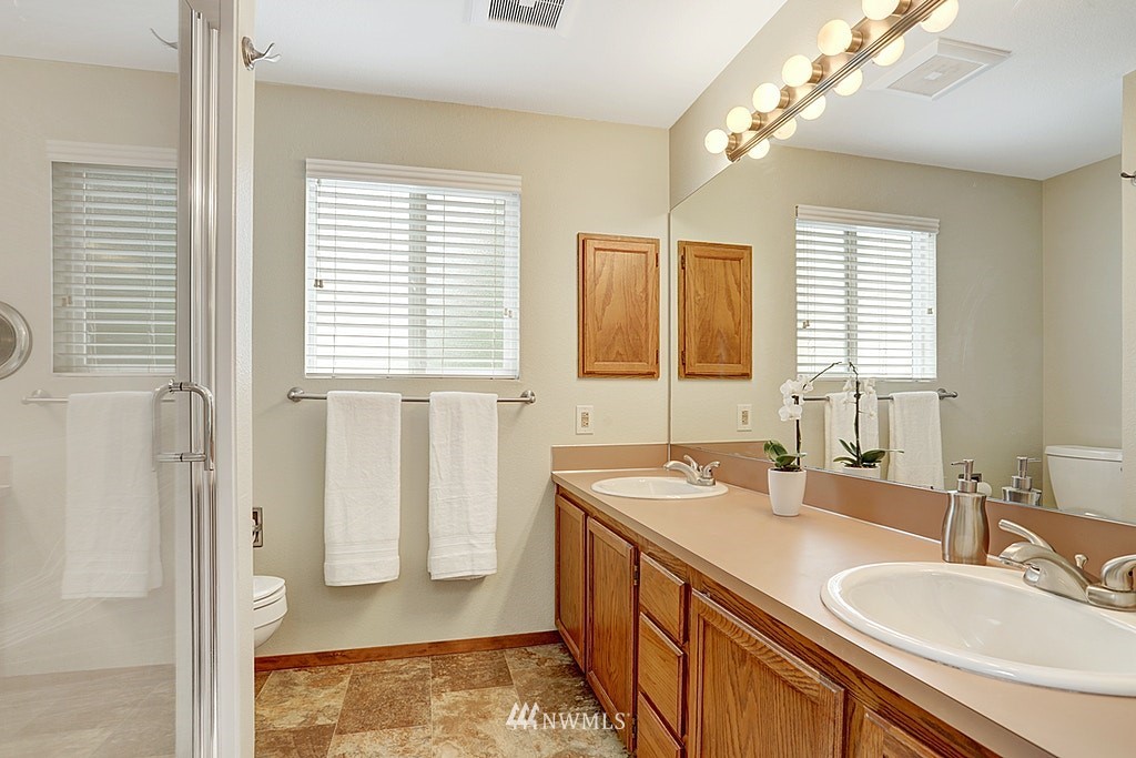 18111 150th Court Southeast Renton, WA 98058 - Photo 16 of 23 Gallery Image 16