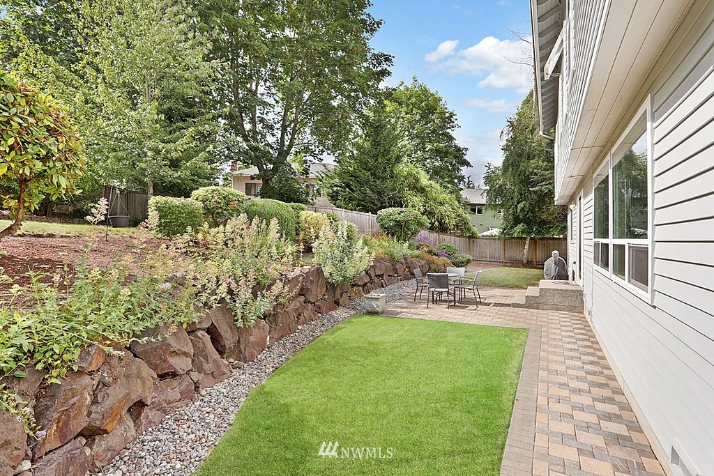 18111 150th Court Southeast Renton, WA 98058 - Photo 21 of 23 Gallery Image 21