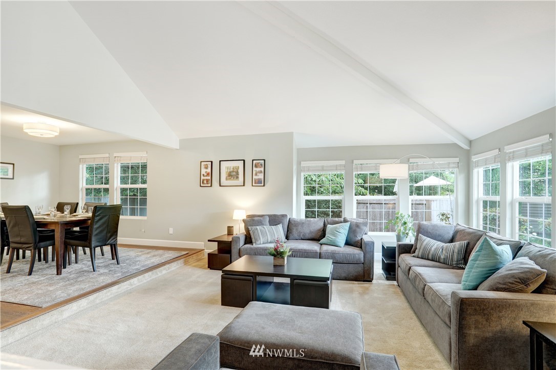 18111 150th Court Southeast Renton, WA 98058 - Photo 4 of 23 Gallery Image 4