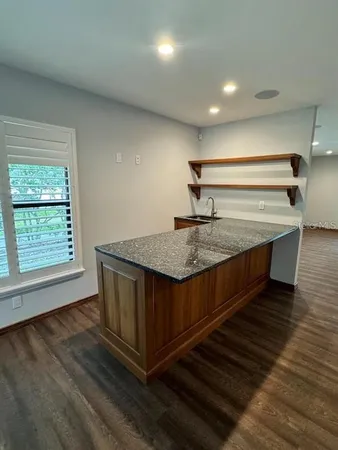 $2,600 | 5033 Vivienda Way, Unit 19, Sarasota, FL 34235