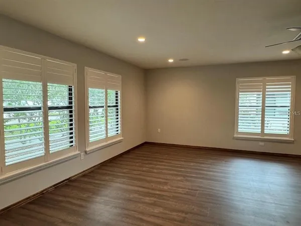 $2,600 | 5033 Vivienda Way, Unit 19, Sarasota, FL 34235