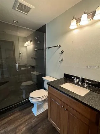 $2,600 | 5033 Vivienda Way, Unit 19, Sarasota, FL 34235