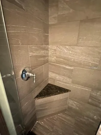 $2,600 | 5033 Vivienda Way, Unit 19, Sarasota, FL 34235