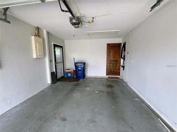 $2,600 | 5033 Vivienda Way, Unit 19, Sarasota, FL 34235
