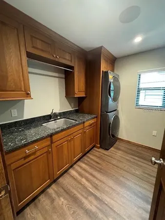 $2,600 | 5033 Vivienda Way, Unit 19, Sarasota, FL 34235