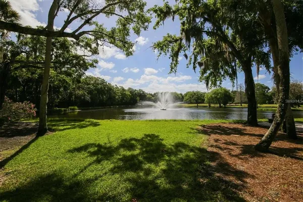 $2,600 | 5033 Vivienda Way, Unit 19, Sarasota, FL 34235