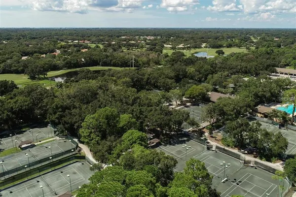 $2,600 | 5033 Vivienda Way, Unit 19, Sarasota, FL 34235