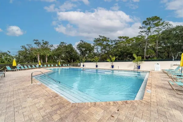 $2,600 | 5033 Vivienda Way, Unit 19, Sarasota, FL 34235