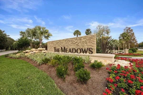 $2,600 | 5033 Vivienda Way, Unit 19, Sarasota, FL 34235