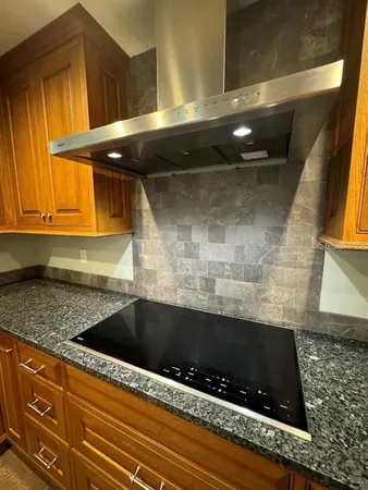 $2,600 | 5033 Vivienda Way, Unit 19, Sarasota, FL 34235