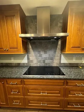 $2,600 | 5033 Vivienda Way, Unit 19, Sarasota, FL 34235