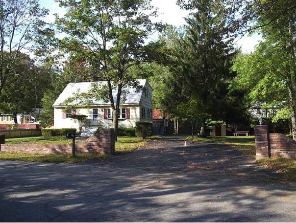 5 Carlisle Road Nashua, NH 03062 - Photo 1 of 1