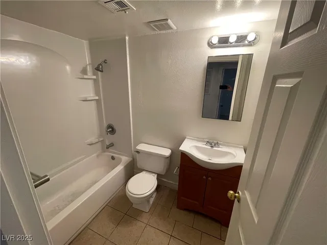 $1,050 | 4155 Solteros Street, Unit 2, Las Vegas, NV 89103