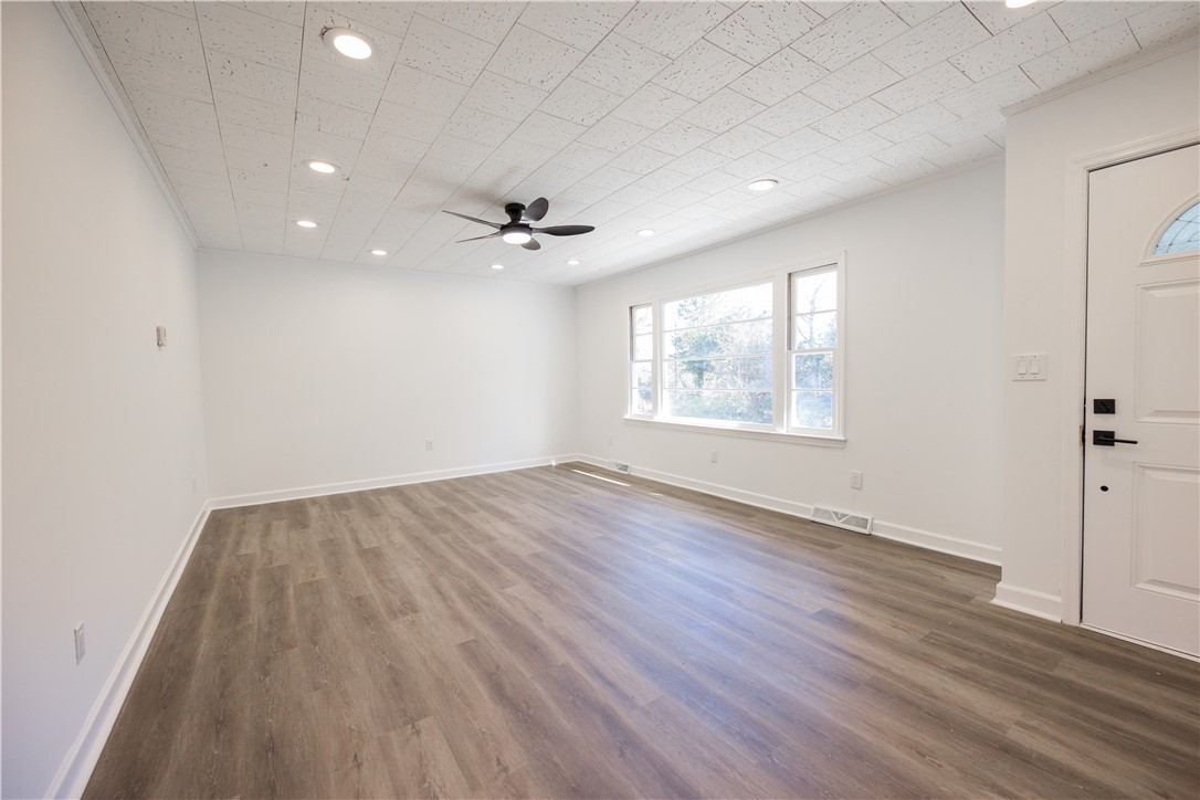 1342 South Walnut Street Seneca, SC 29678 - Photo 7 of 28