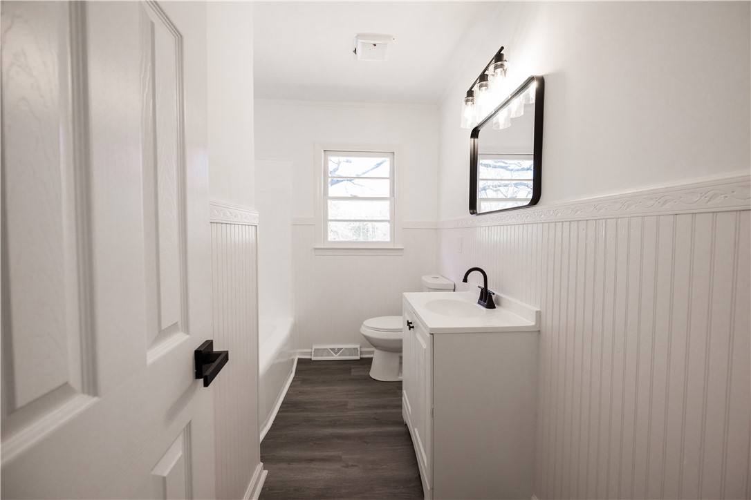 1342 South Walnut Street Seneca, SC 29678 - Photo 9 of 28