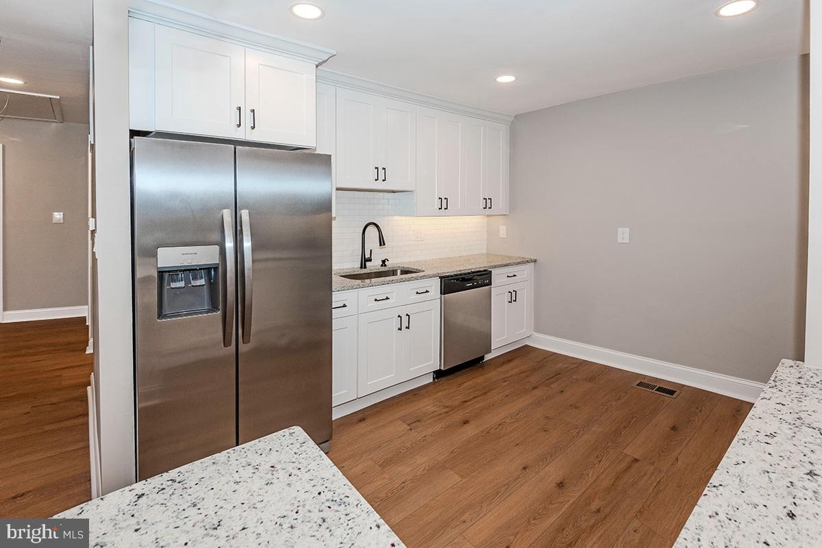 7730 Middlegate Court Pasadena, MD 21122 - Photo 13 of 51