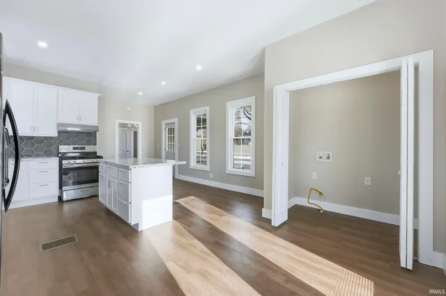 $269,900 | 201 West Pine Street, Pierceton, IN 46562