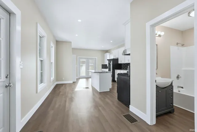 $269,900 | 201 West Pine Street, Pierceton, IN 46562