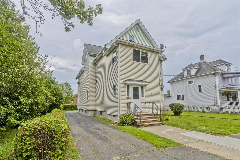 22 Maple Terrace West Springfield, MA 01089 - Photo 3 of 42 Gallery Image 3