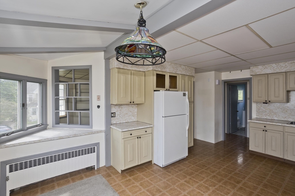22 Maple Terrace West Springfield, MA 01089 - Photo 7 of 42 Gallery Image 7