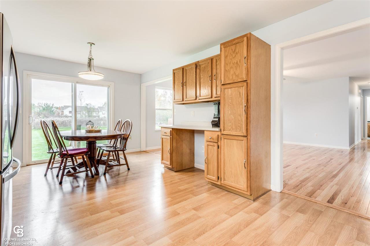 3944 Ravenswood Road Port Huron, MI 48060 - Photo 12 of 21 50059667-11.JPG