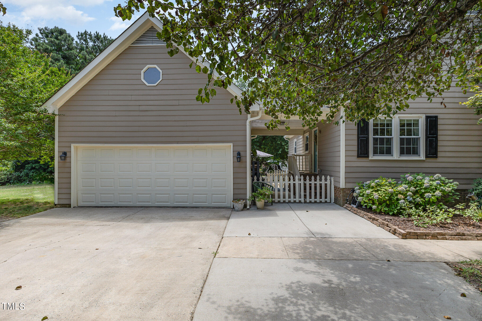4728 Cedarfield Drive Raleigh, NC 27606 - Photo 22 of 29 023_cy1a1636-edit