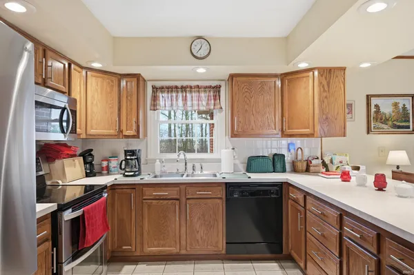 $275,000 | 3560 E Highway, Portland, IN 47371