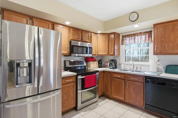 $275,000 | 3560 E Highway, Portland, IN 47371
