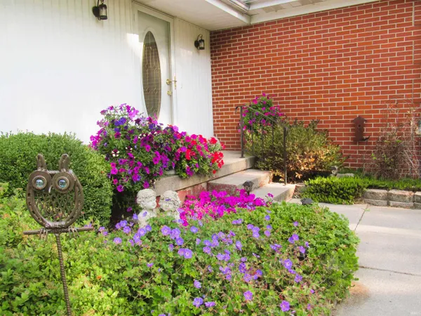 $275,000 | 3560 E Highway, Portland, IN 47371