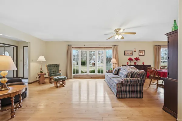 $275,000 | 3560 E Highway, Portland, IN 47371