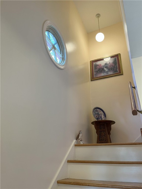 124 Darwin Street Woonsocket, RI 02895 - Photo 14 of 33