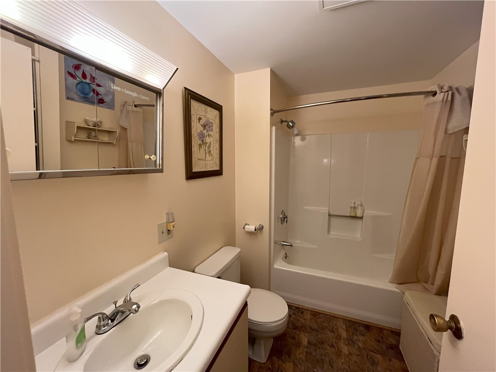 124 Darwin Street Woonsocket, RI 02895 - Photo 16 of 33