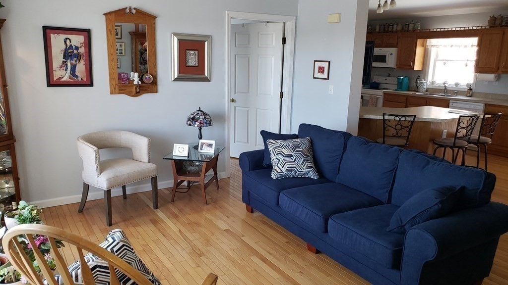 13 Feltonville Road Hudson, MA 01749 - Photo 8 of 27 Gallery Image 8