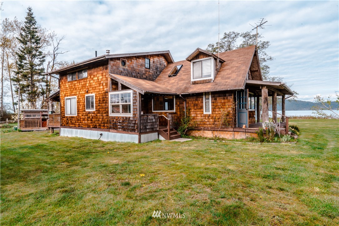 5 Sinclair Island Anacortes, WA 98221 - Photo 12 of 24