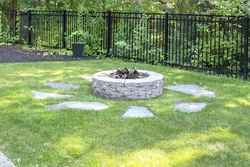 53 Ridge Road Wrentham, MA 02093 - Photo 40 of 42