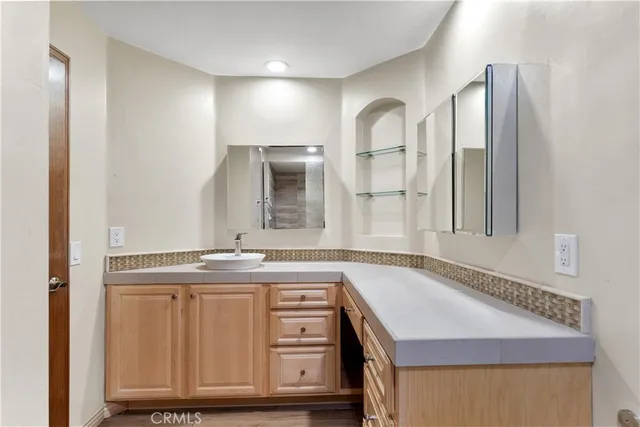 $659,900 | 38501 Oaktree Loop, Murrieta, CA 92562