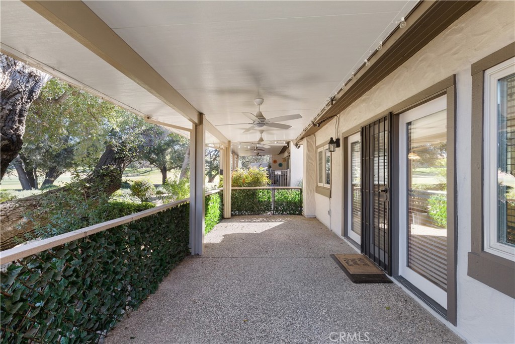 38501 Oaktree Loop Murrieta, CA 92562 - Photo 22 of 40