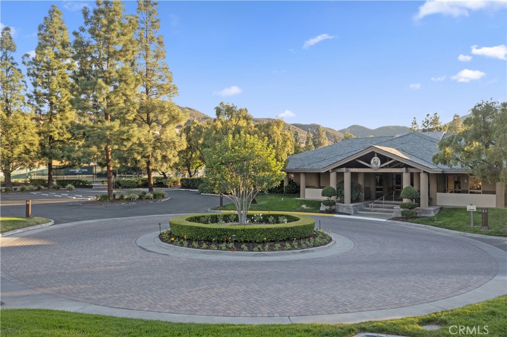 38501 Oaktree Loop Murrieta, CA 92562 - Photo 34 of 40 Community Amenities