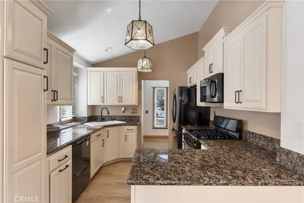 $579,899 | 38501 Oaktree Loop, Murrieta, CA 92562