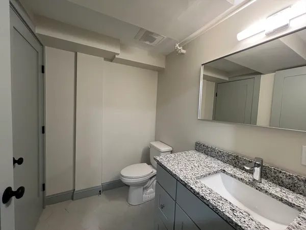 $2,295 | 160 Seabury Street, Unit 28, Fall River, MA 02720