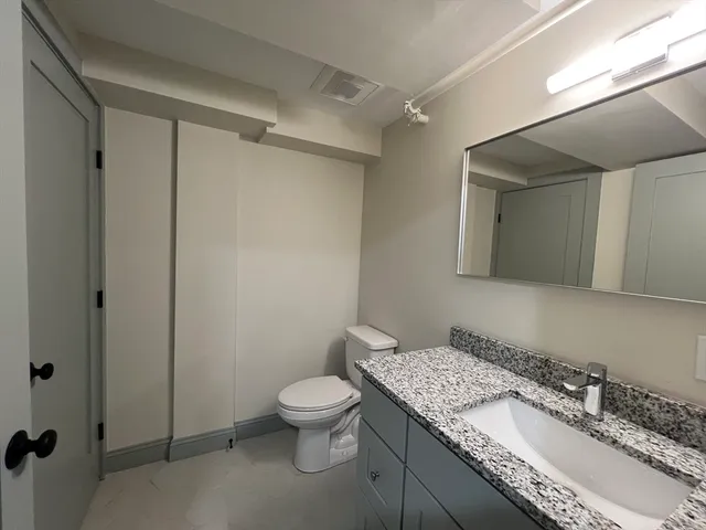 $2,295 | 160 Seabury Street, Unit 28, Fall River, MA 02720