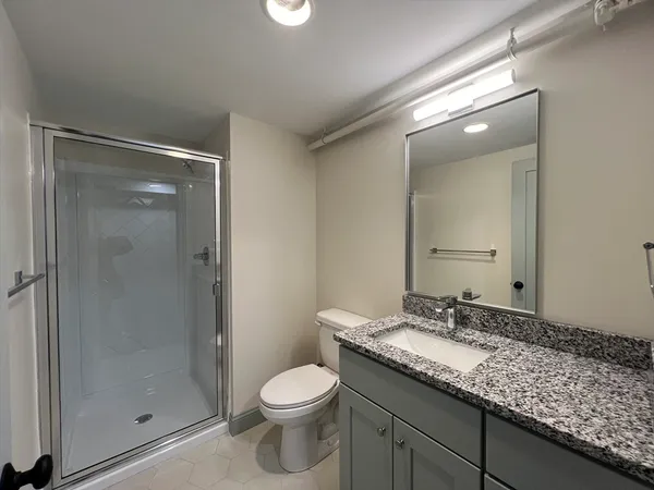 $2,295 | 160 Seabury Street, Unit 28, Fall River, MA 02720