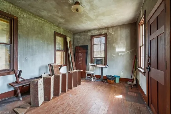 $45,000 | 606 East Springfield Road, High Point, NC 27263