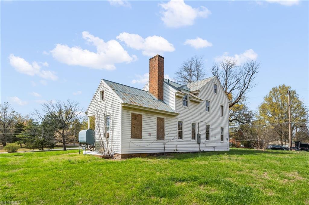 606 East Springfield Road High Point, NC 27263 - Photo 27 of 35