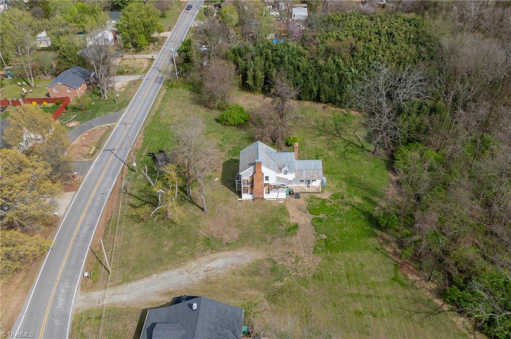 606 East Springfield Road High Point, NC 27263 - Photo 29 of 35