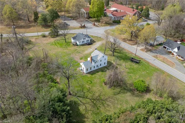 $45,000 | 606 East Springfield Road, High Point, NC 27263
