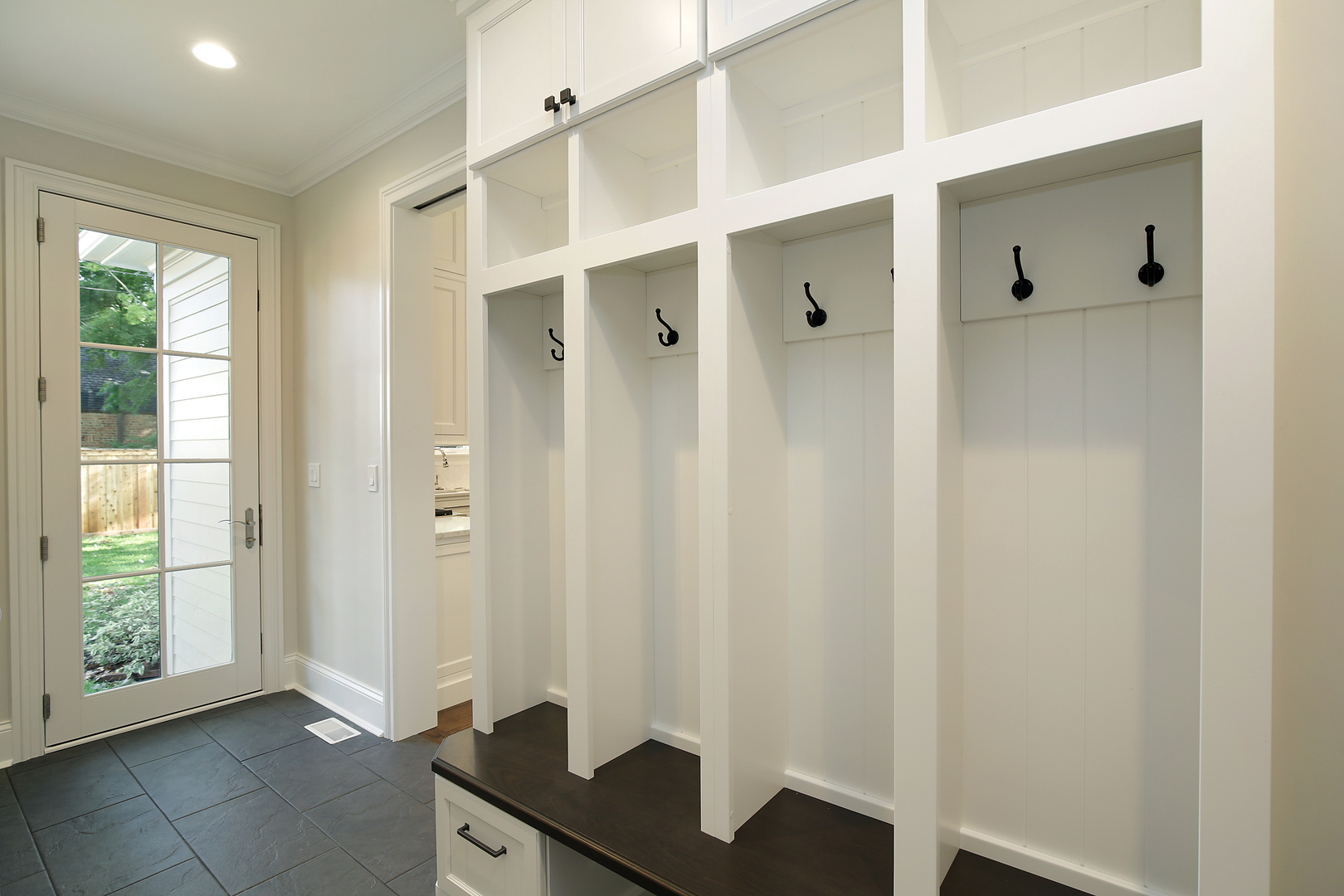604 Willow Road Winnetka, IL 60093 - Photo 11 of 11 a bathroom with a sink and a mirror