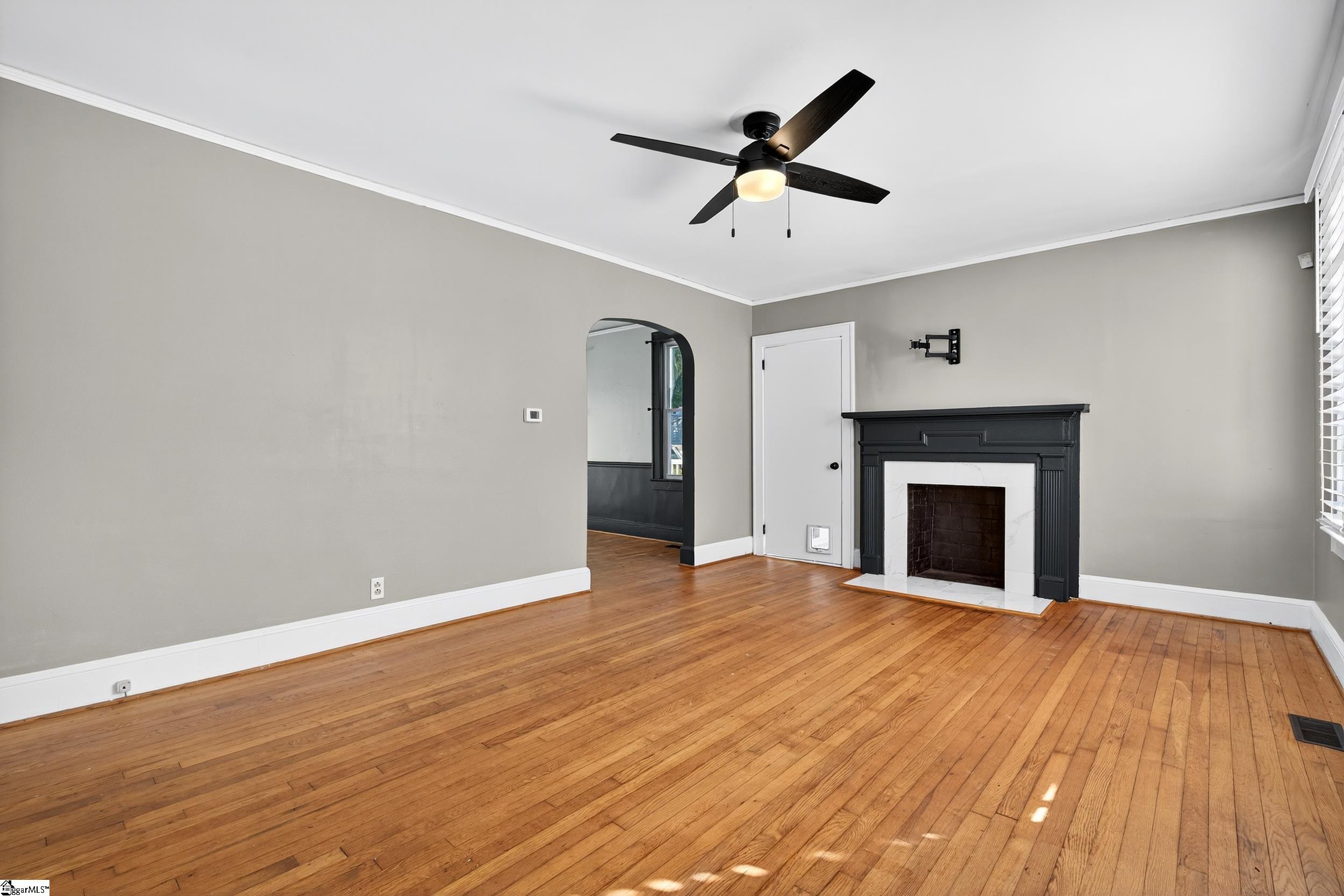 130 Pleasant Ridge Avenue Greenville, SC 29605 - Photo 4 of 29